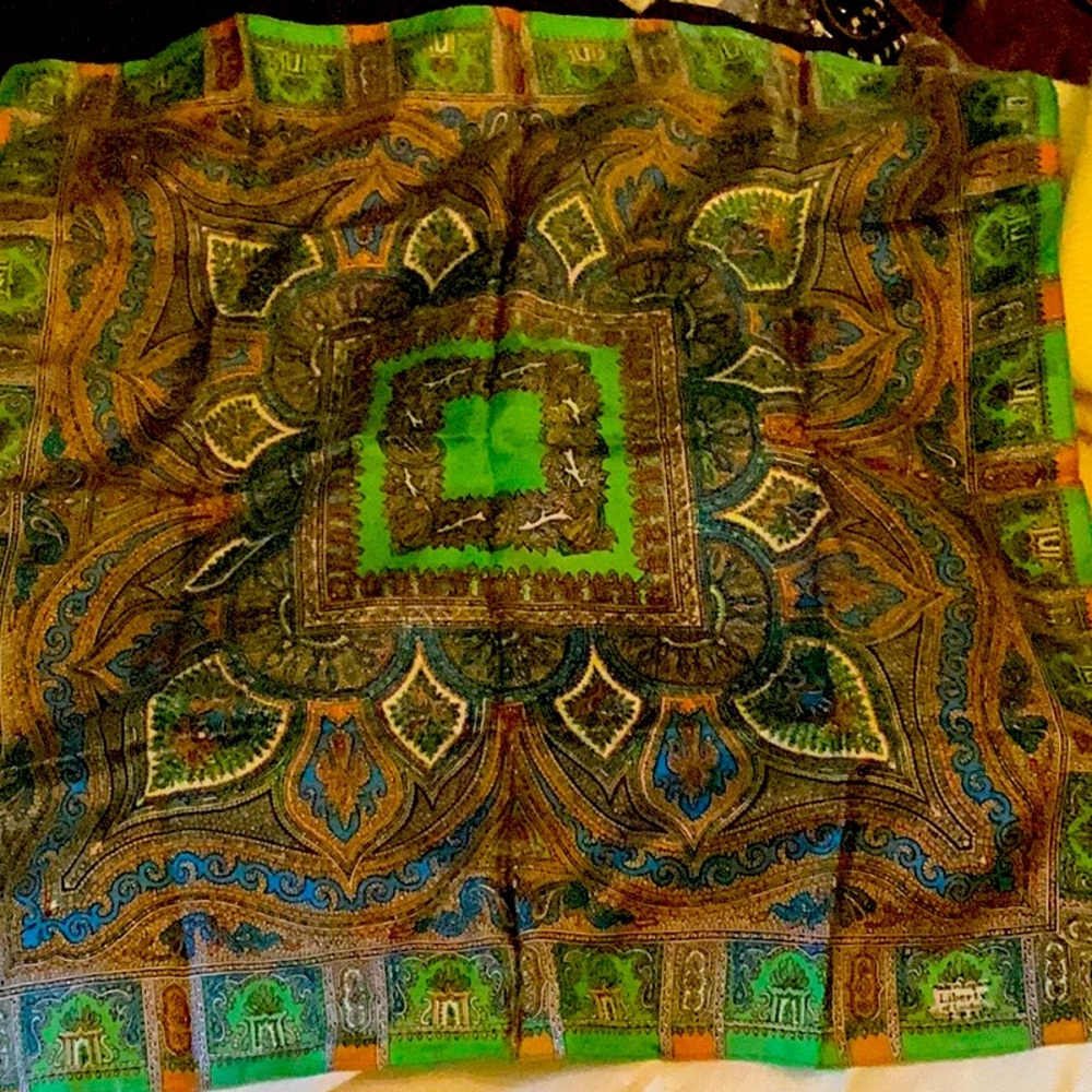 100%silk scarf